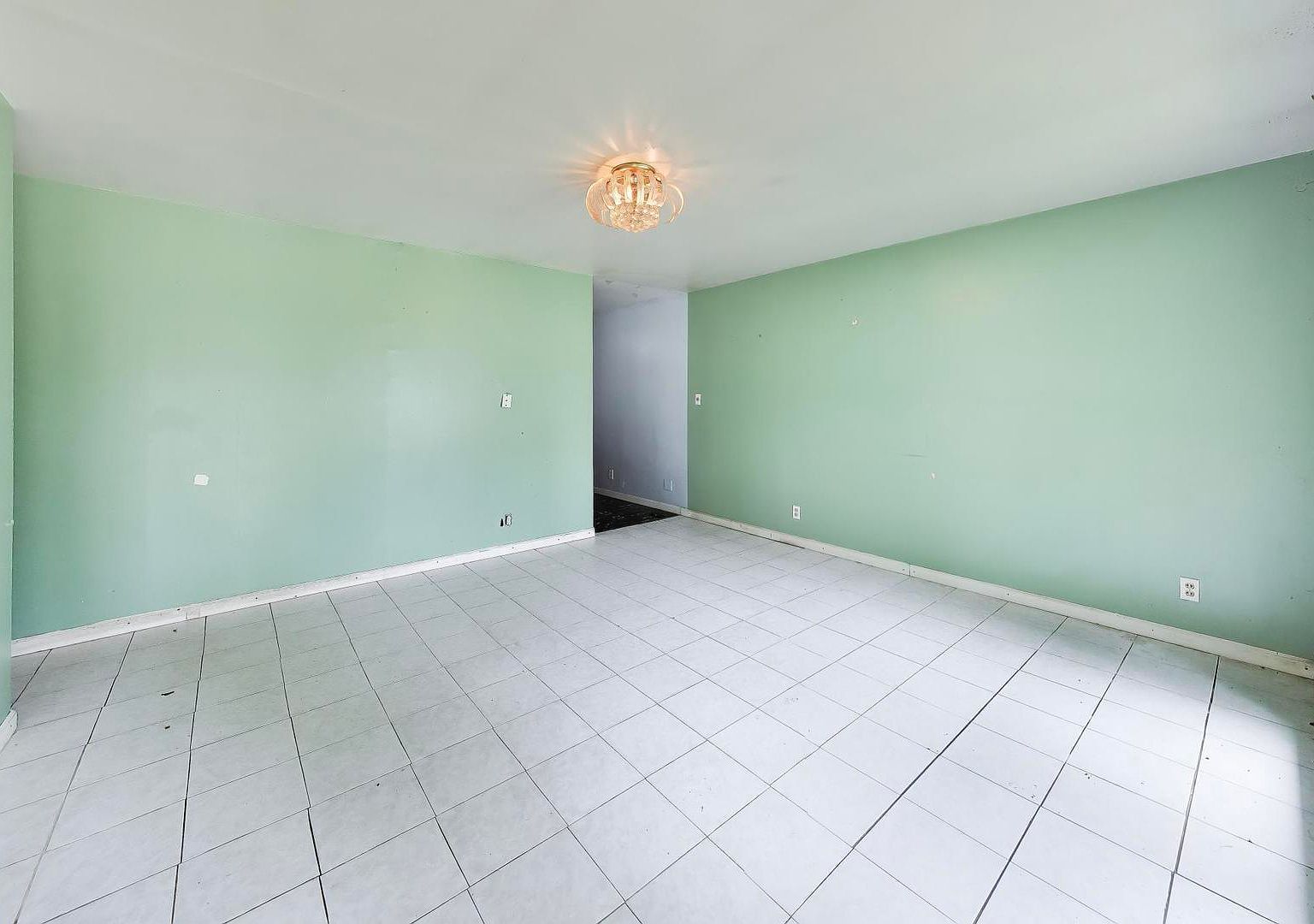619 Parkside Cir Streamwood, IL 60107 - Thumbnail 5