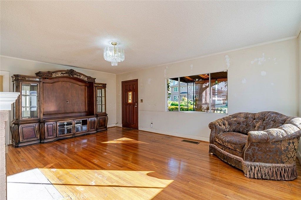 1221 Wesley Ave Pasadena, CA 91104 - Thumbnail 5