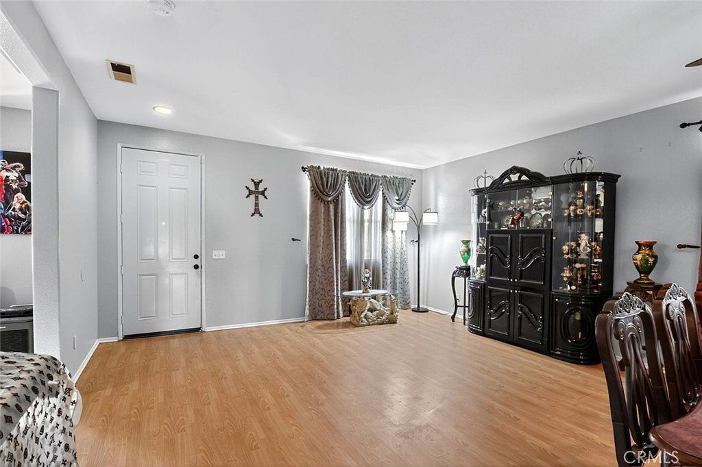 15940 Greyrock St Victorville, CA 92395 - Thumbnail 5