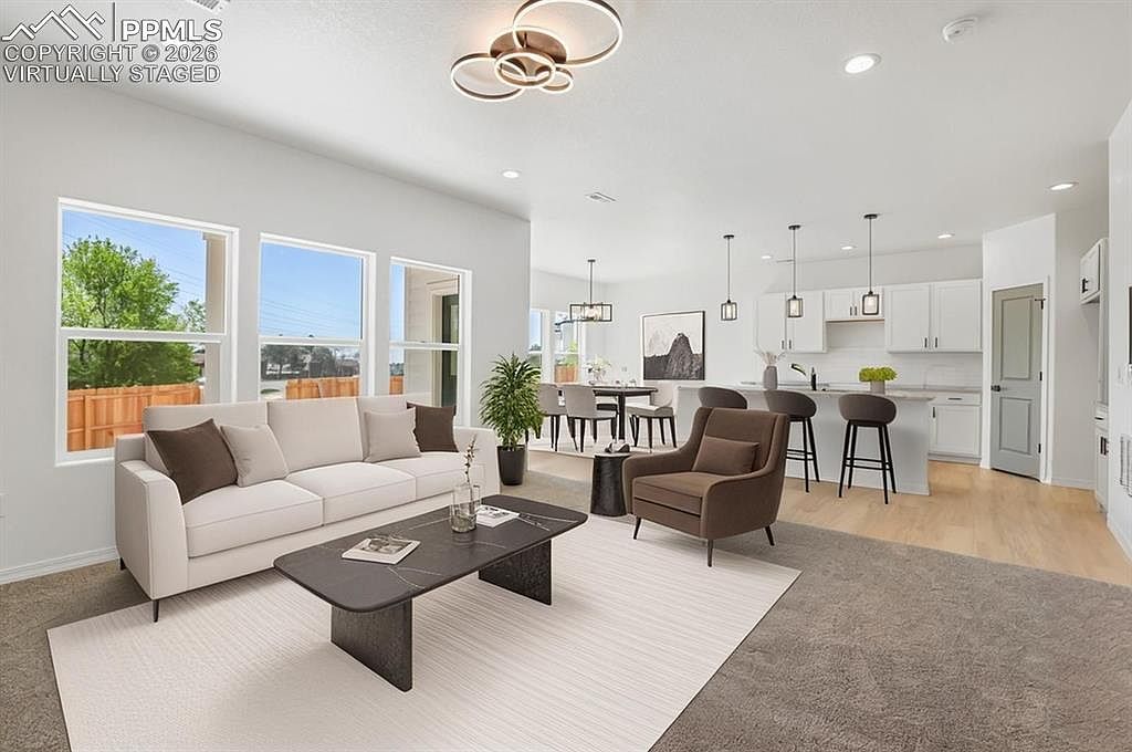 3727 Lander Ln Colorado Springs, CO 80909 - Thumbnail 5