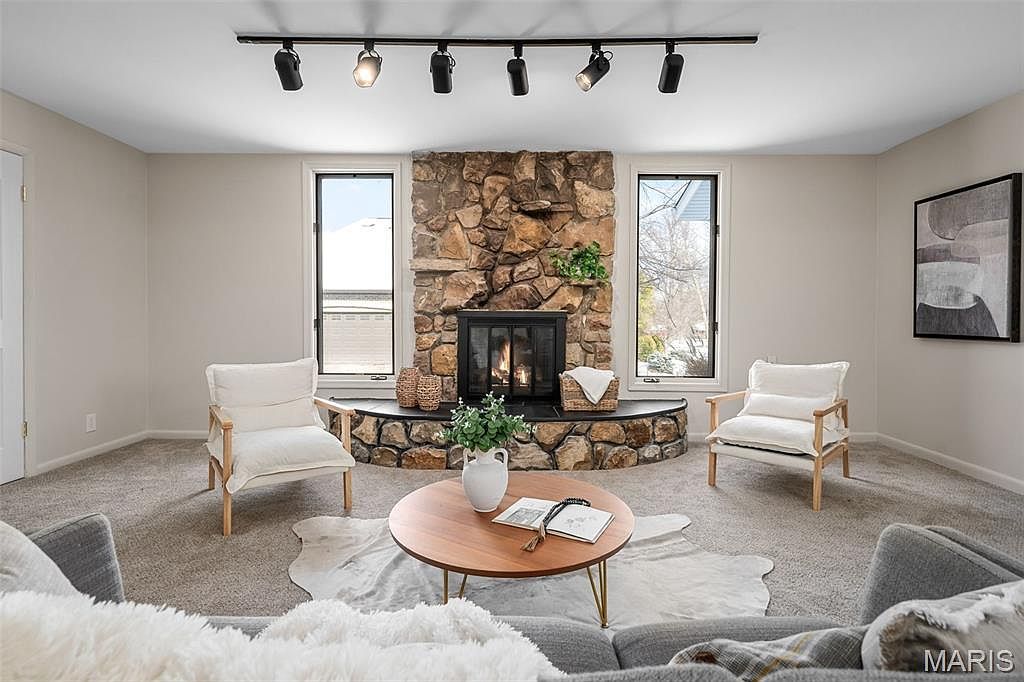 31 Bon Hills Dr Saint Louis, MO 63132 - Thumbnail 5