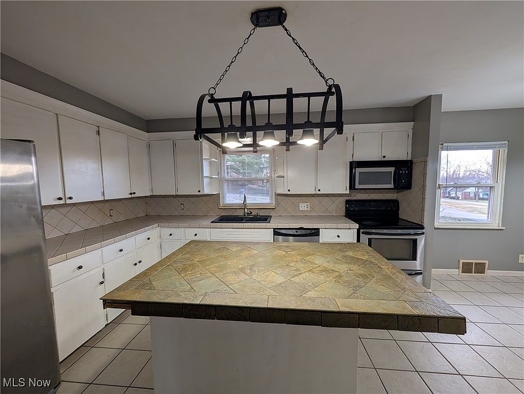 545 N Ray Dr Zanesville, OH 43701 - Thumbnail 5