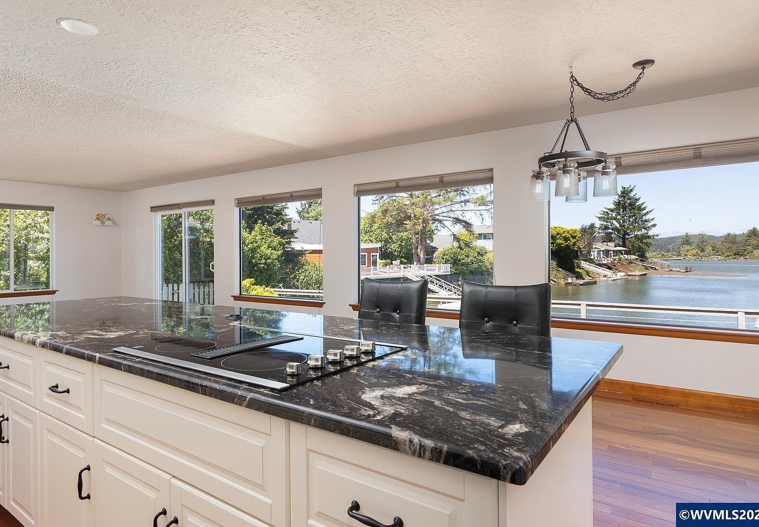 9215 Trout Pl Gleneden Beach, OR 97388 - Thumbnail 5