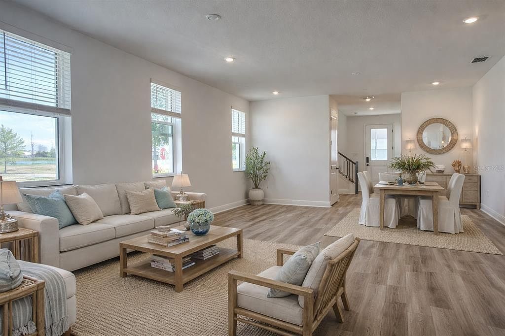 8007 Seaflower Pkwy Bradenton, FL 34210 - Thumbnail 5