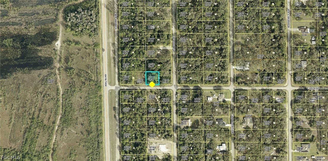 2405 E 19th St Lehigh Acres, FL 33972 - Thumbnail 5