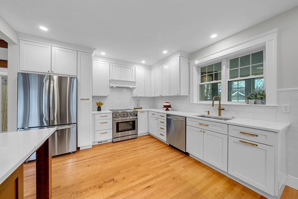 41 Commonwealth Ave Haverhill, MA 01830 - Thumbnail 5