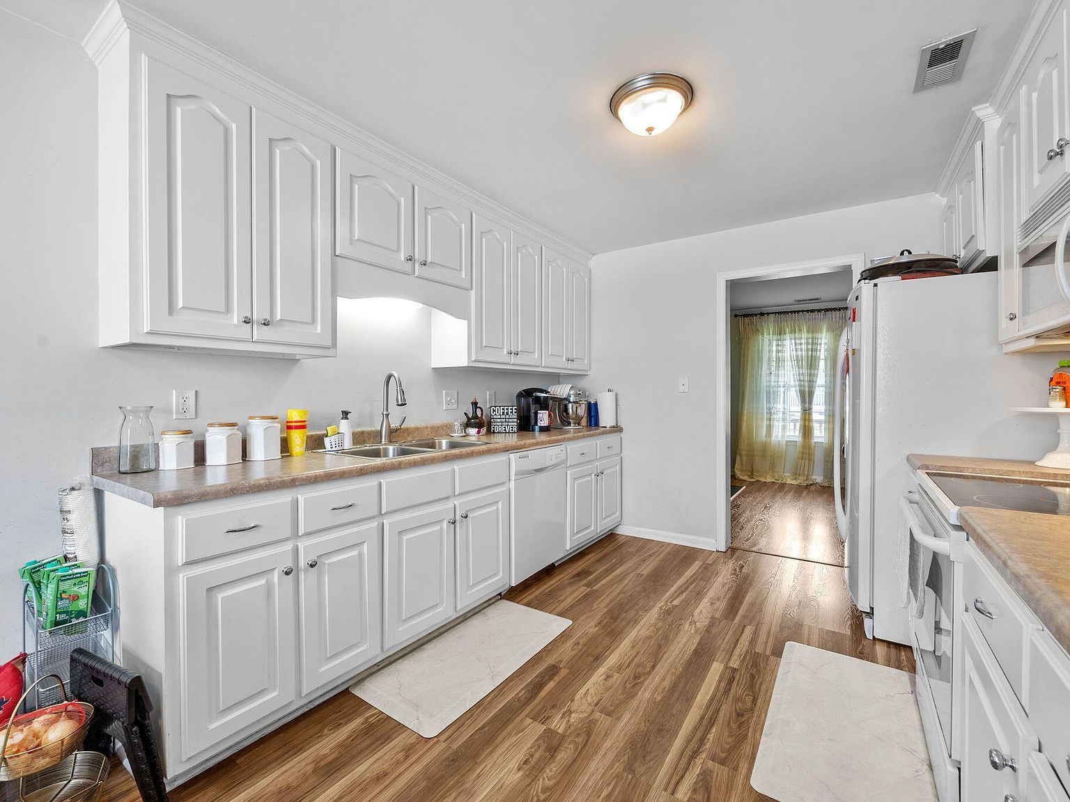 120 Blackthorne Ct Clayton, NC 27520 - Thumbnail 5