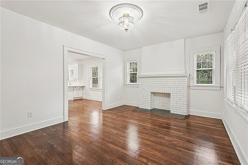 829 Rose Cir SW Atlanta, GA 30310 - Thumbnail 5