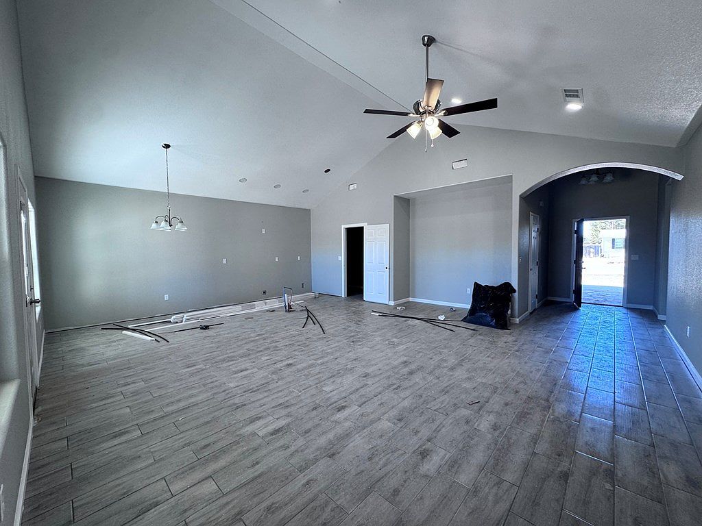 2006 S Park St Pecos, TX 79772 - Thumbnail 5