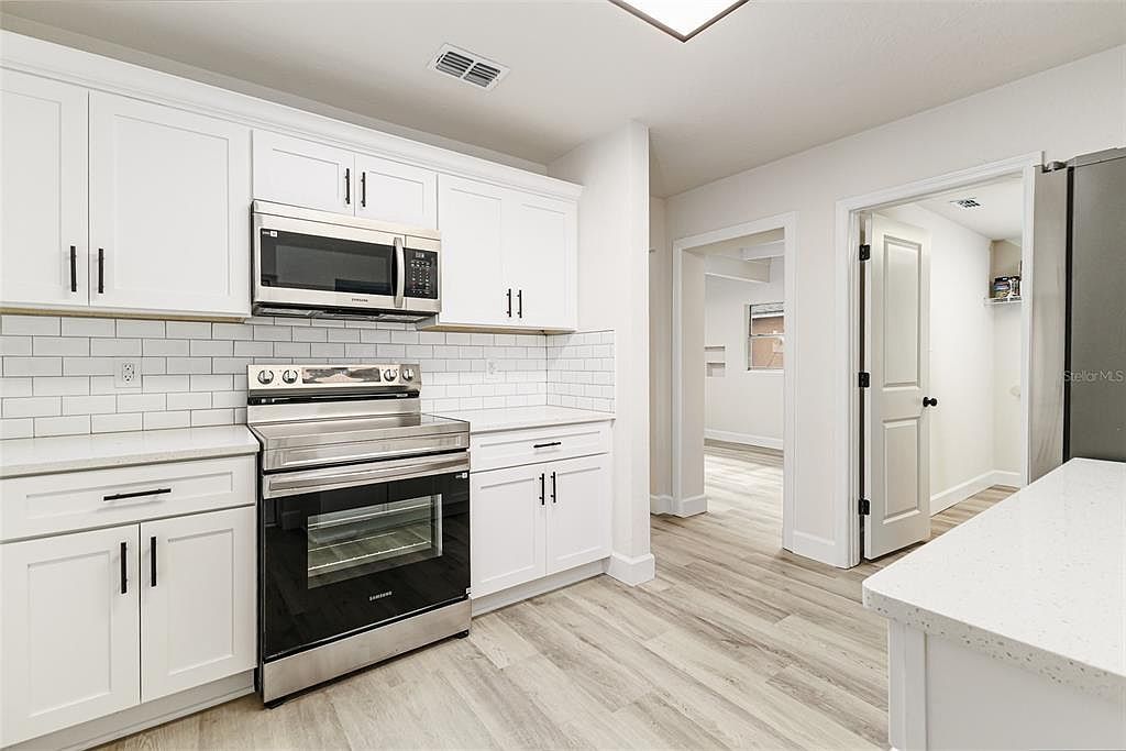1712 Huntington St Lakeland, FL 33801 - Thumbnail 5