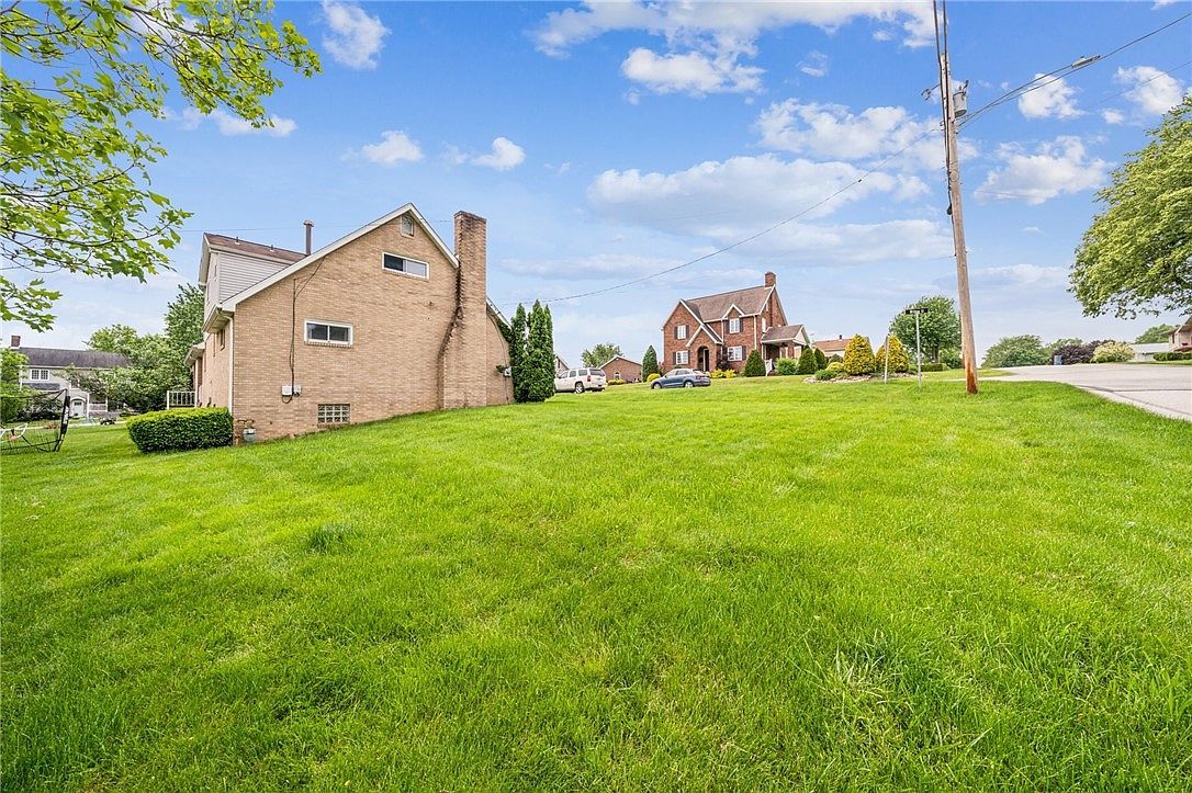 805 Willow St Irwin, PA 15642 - Thumbnail 5