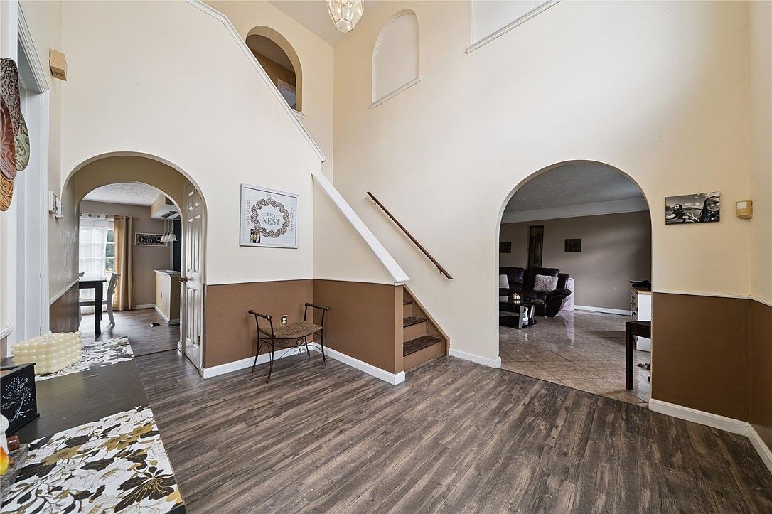 232 Carriage Blvd Pittsburgh, PA 15239 - Thumbnail 5