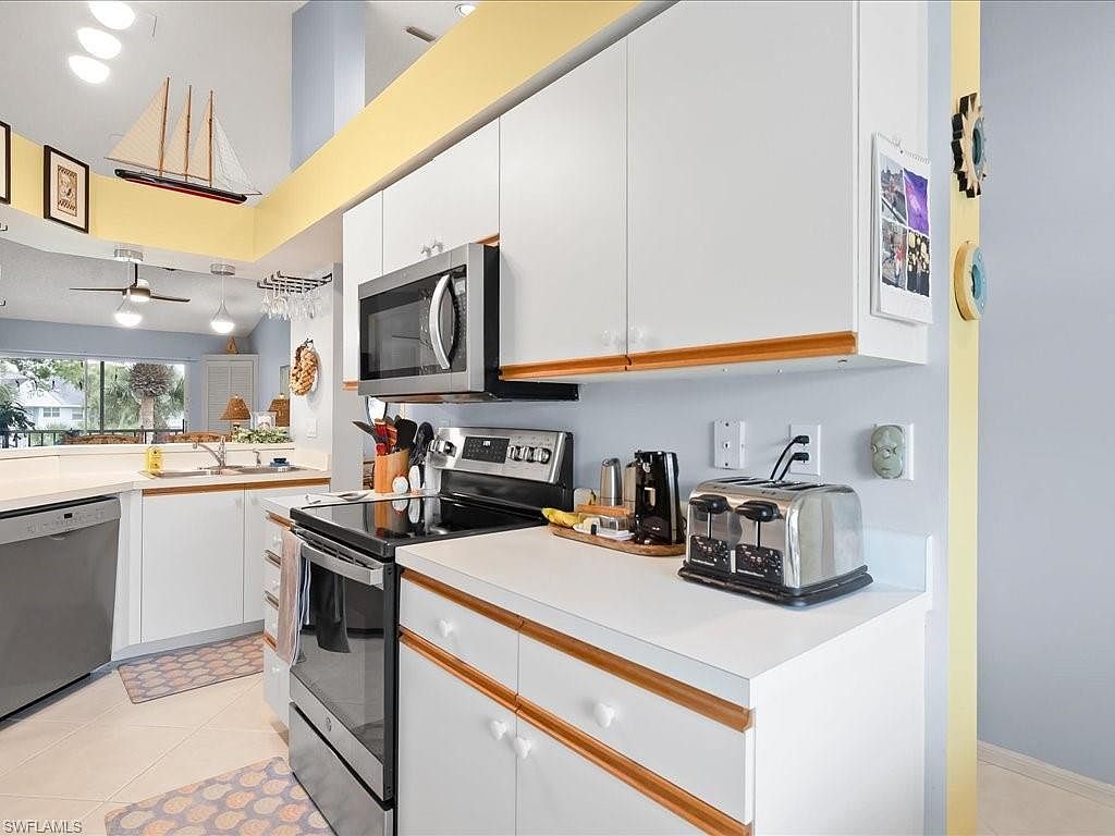 105 Wading Bird Cir #U-201 Naples, FL 34110 - Thumbnail 5