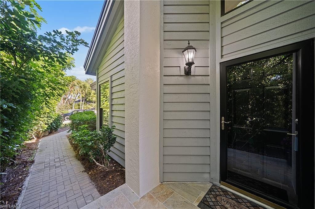 27181 Kindlewood Ln Bonita Springs, FL 34134 - Thumbnail 5