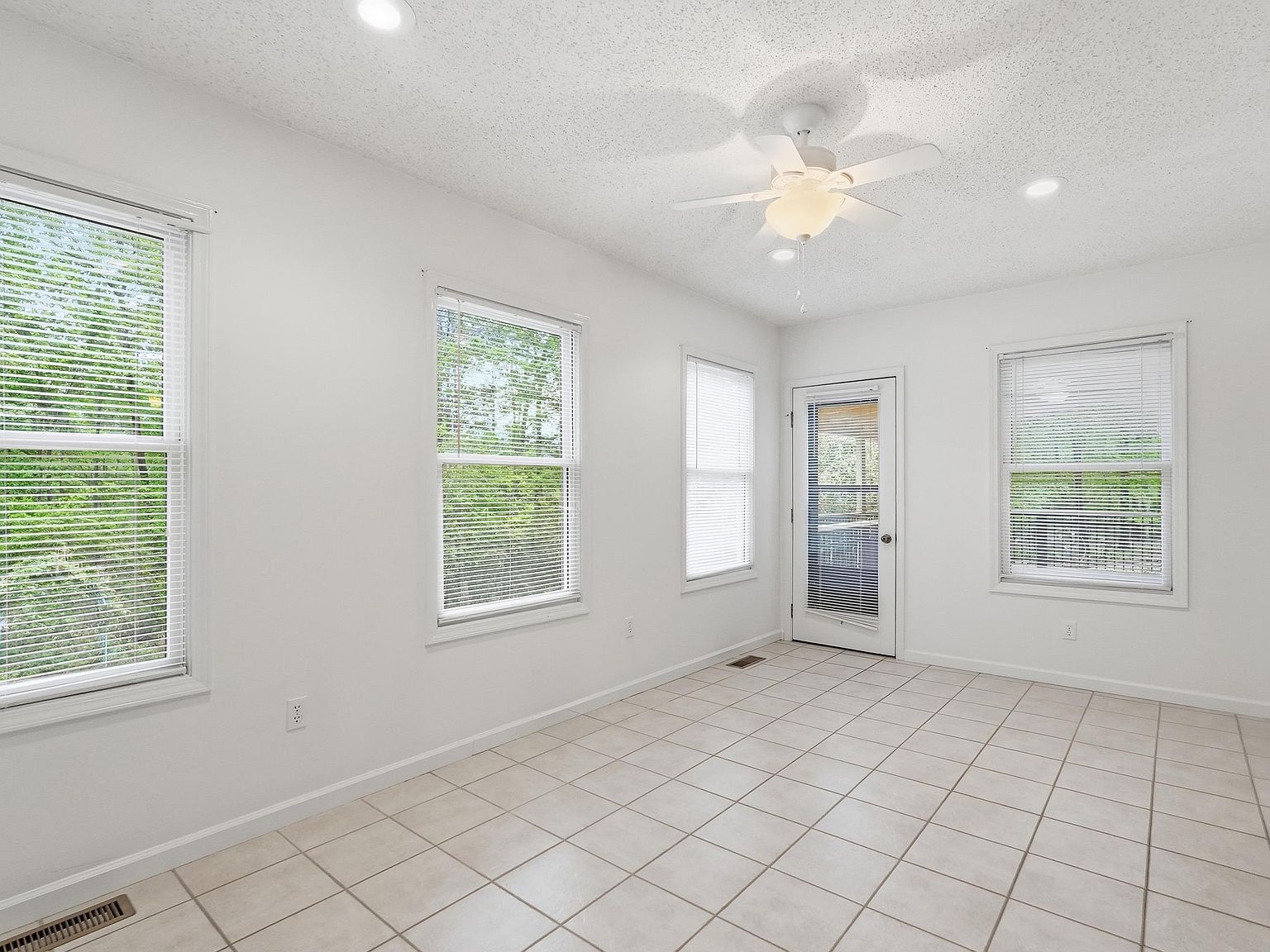12 Huesca Ln Hot Springs, AR 71909 - Thumbnail 5