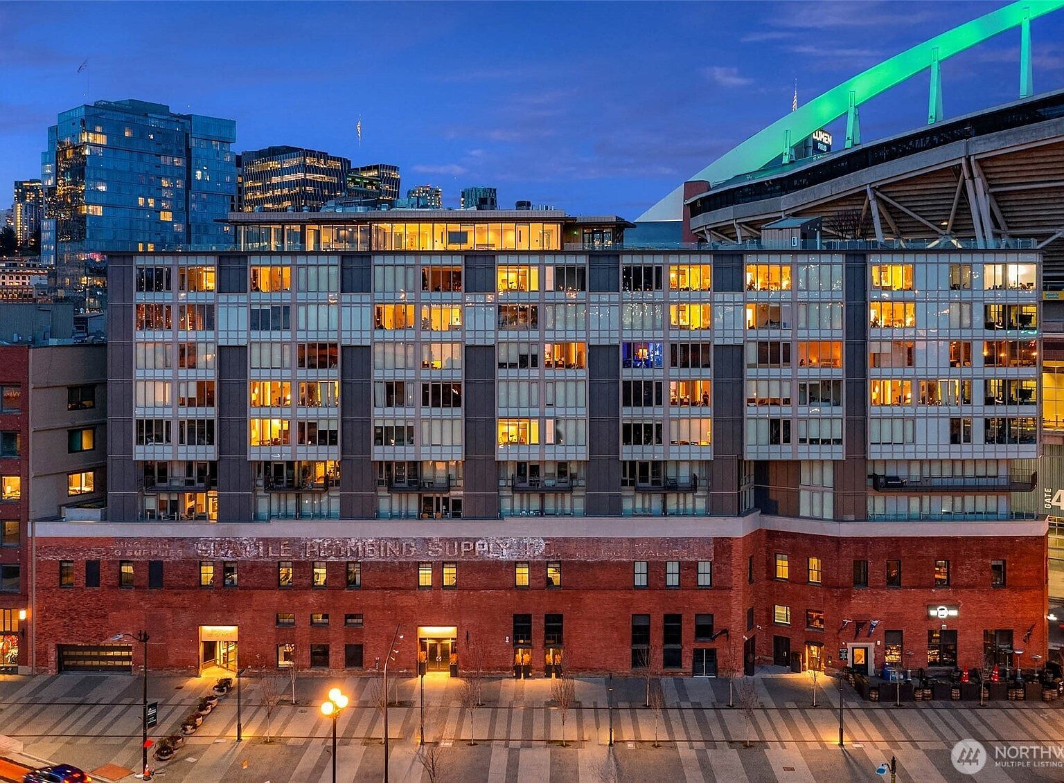 590 1st Ave S APT 702 Seattle, WA 98104 - Thumbnail 5