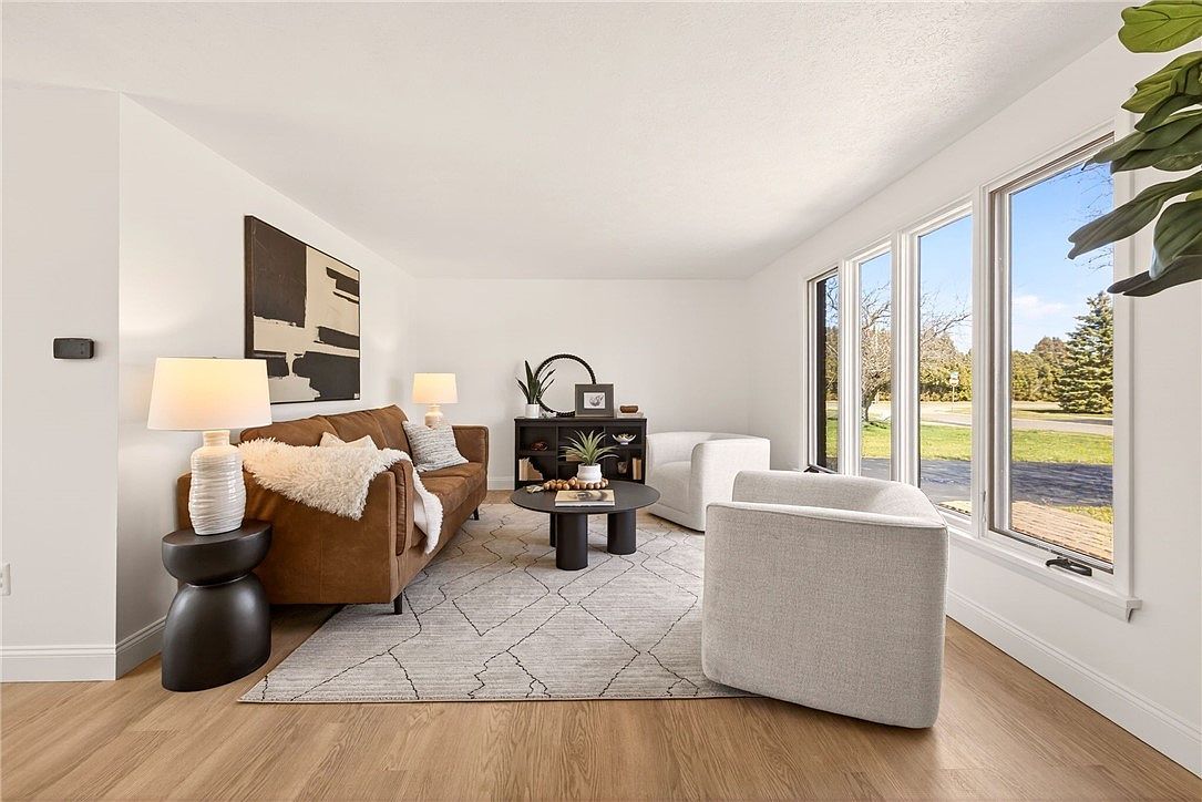 19 Chimney Hill Rd Rochester, NY 14612 - Thumbnail 5