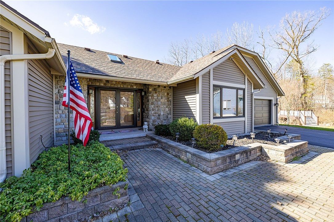 32 Stone Island Ln Penfield, NY 14526 - Thumbnail 5