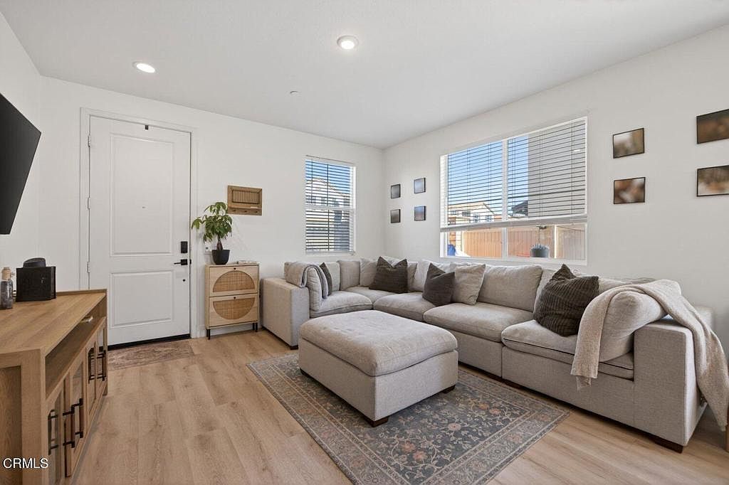 1936 Tangelo Way Santa Paula, CA 93060 - Thumbnail 5