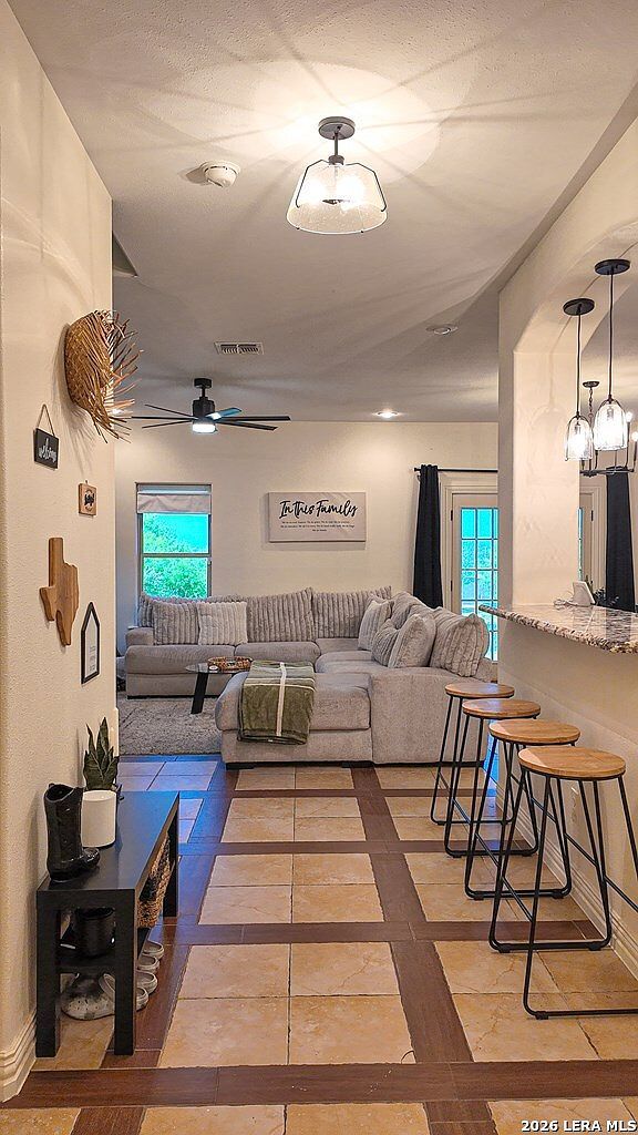 615 N Trinity St Eagle Pass, TX 78852 - Thumbnail 5