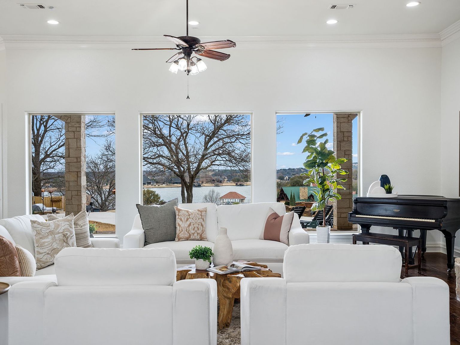 1916 W Emerald Bend Ct Granbury, TX 76049 - Thumbnail 5