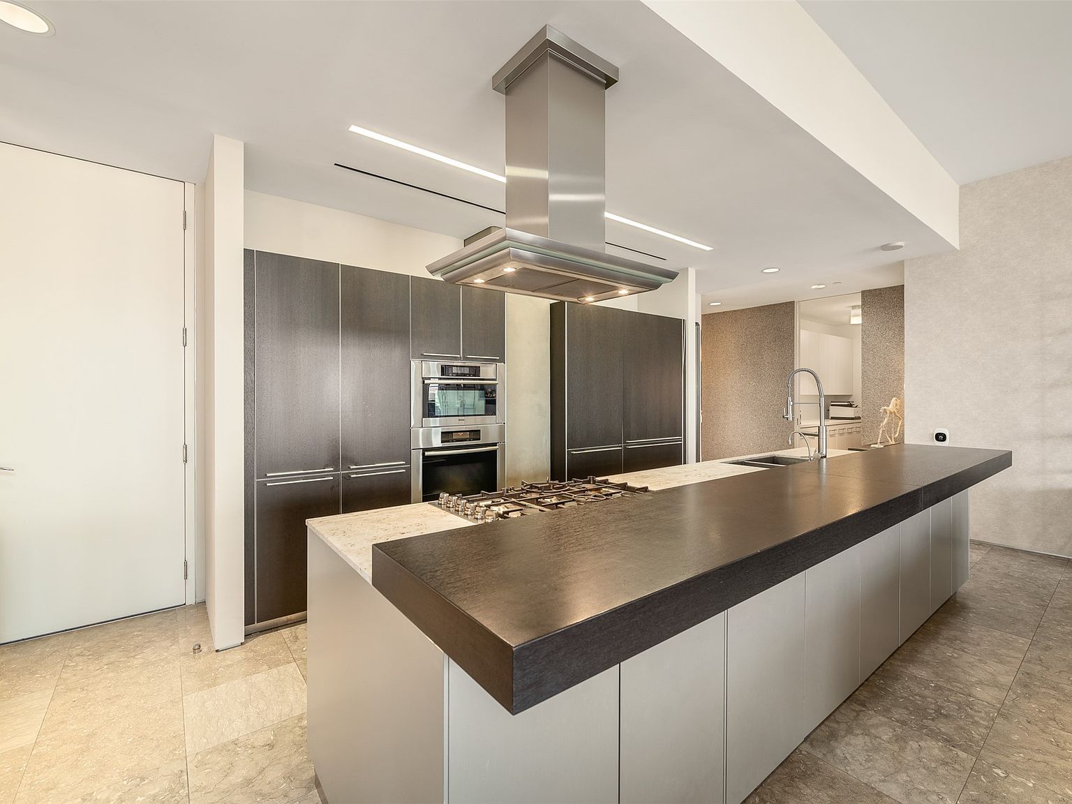 1717 Arts Plz Suite 2202 Dallas, TX 75201 - Thumbnail 5