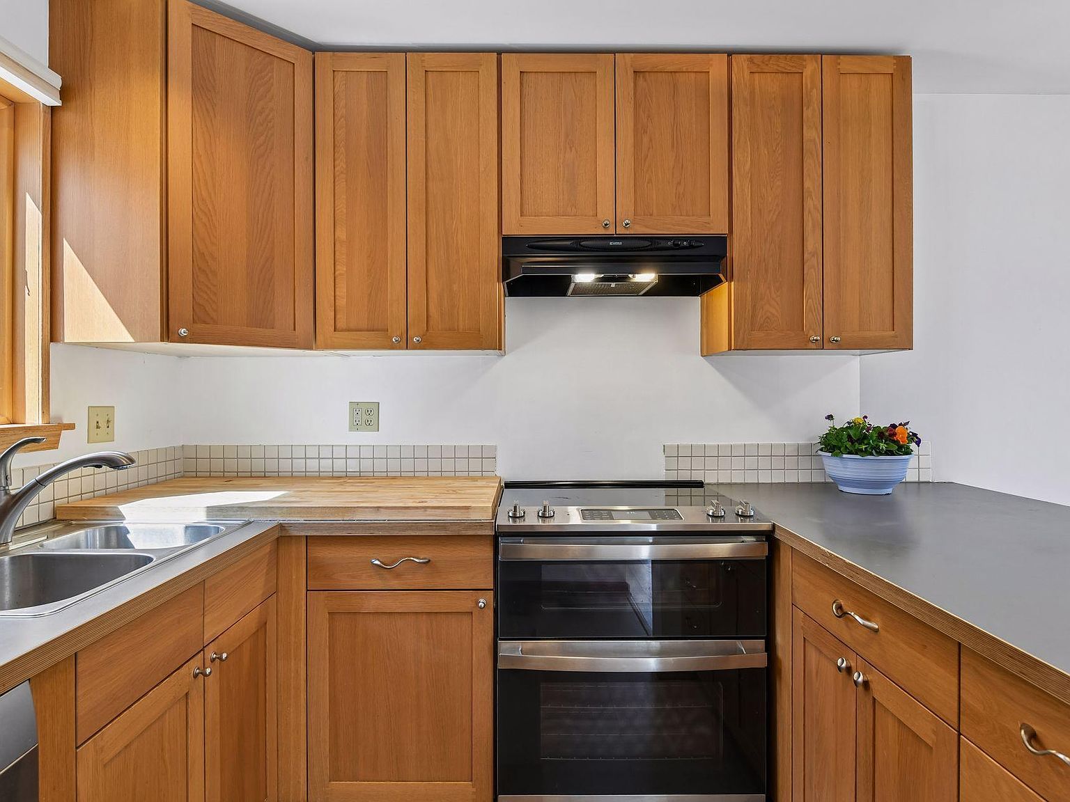 2409 24th Ave S Minneapolis, MN 55406 - Thumbnail 5