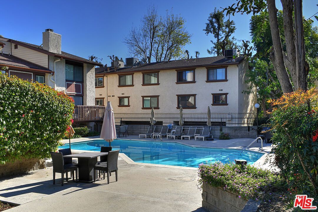 13942 Oxnard St Valley Glen, CA 91401 - Thumbnail 5