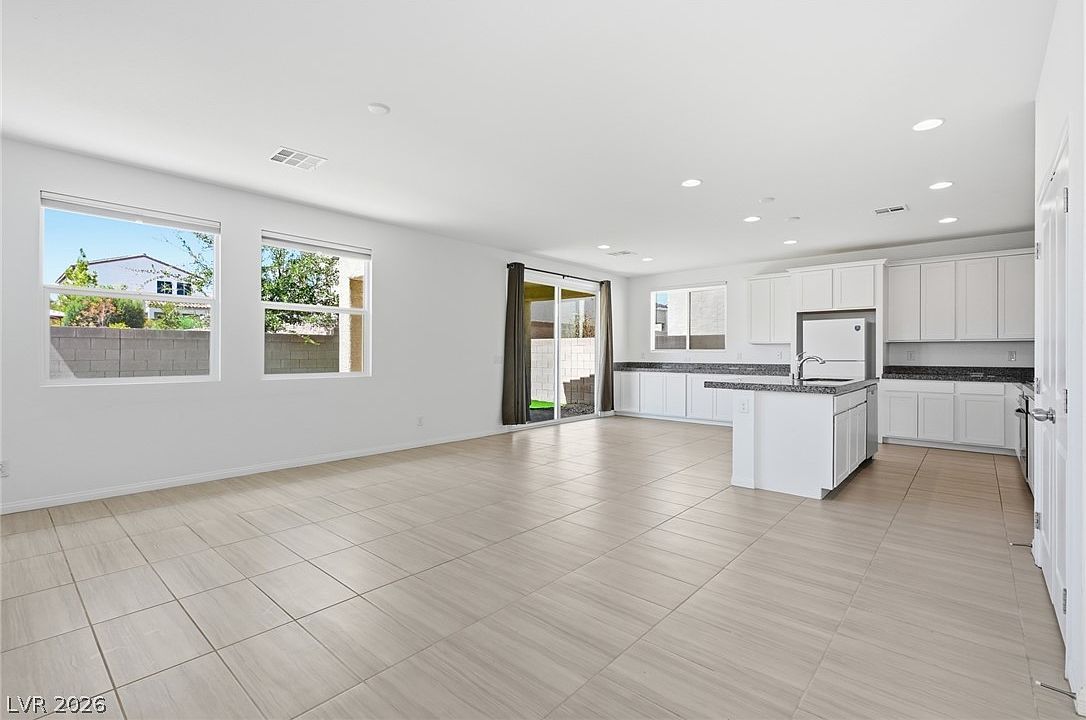 4729 Challenger St North Las Vegas, NV 89031 - Thumbnail 5