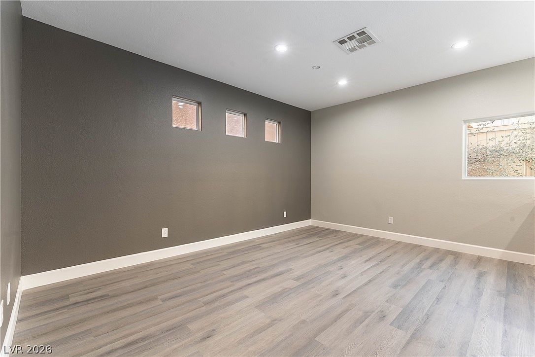 10505 Cold Mountain Ave Las Vegas, NV 89129 - Thumbnail 5