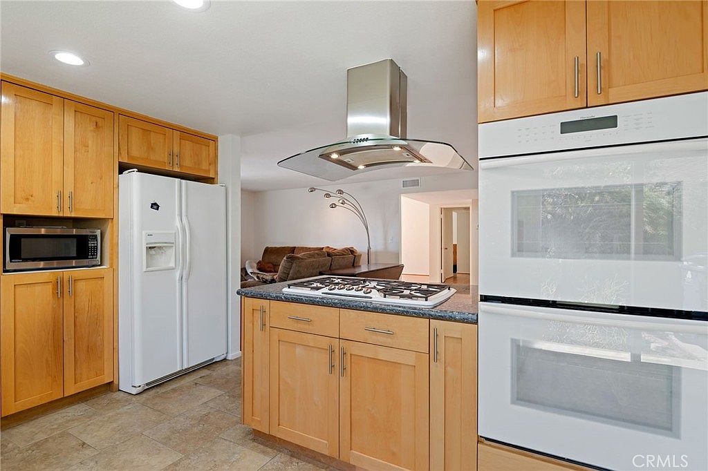 17486 Doric St Granada Hills, CA 91344 - Thumbnail 5