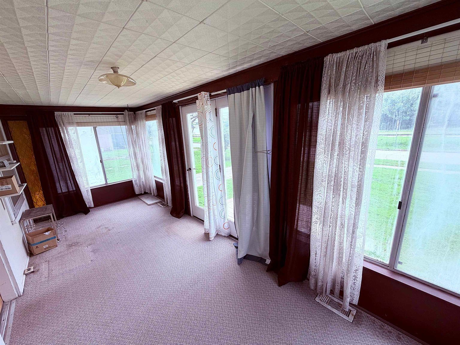 406 E 5th Ave Winfield, KS 67156 - Thumbnail 5