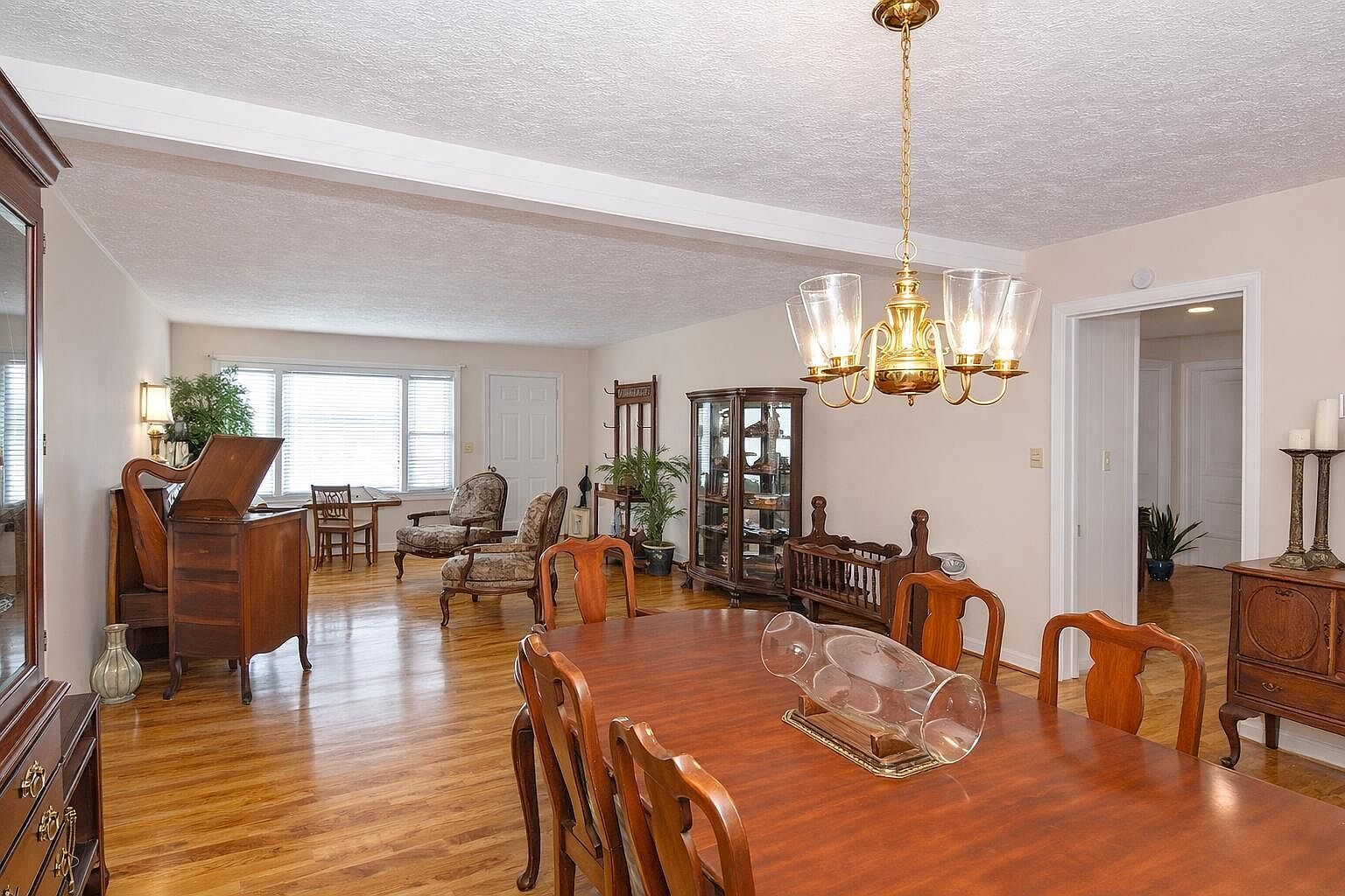 4061 Fairview Rd Lewisburg, WV 24901 - Thumbnail 5