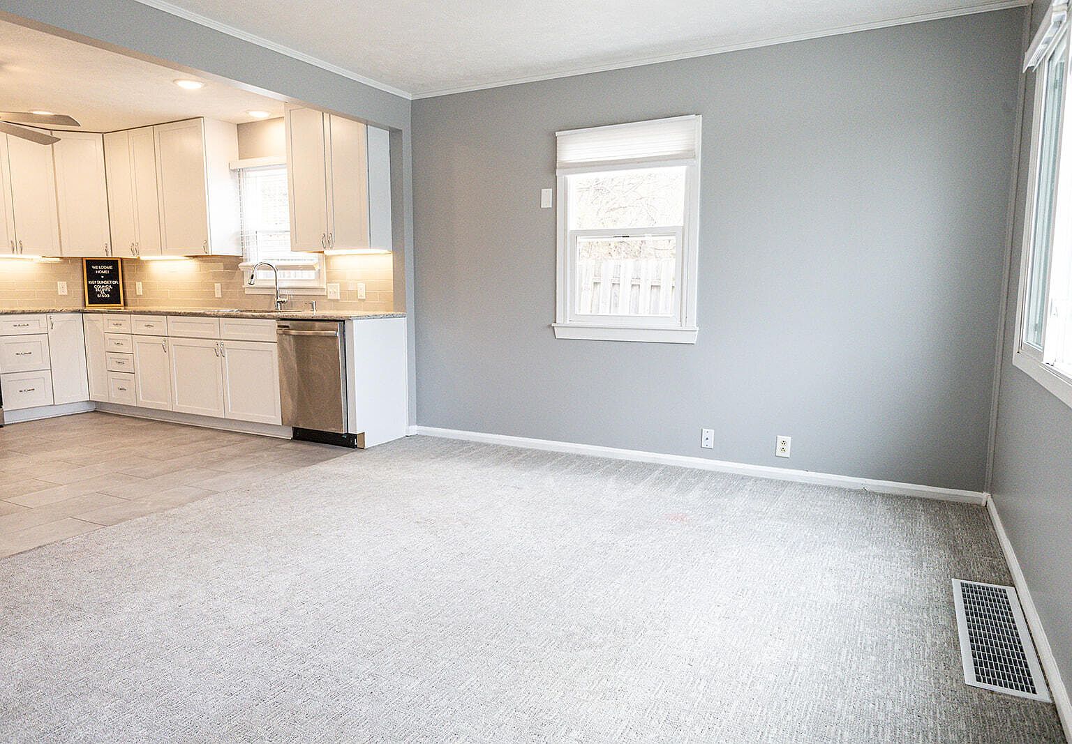 1557 Sunset Dr Council Bluffs, IA 51503 - Thumbnail 5