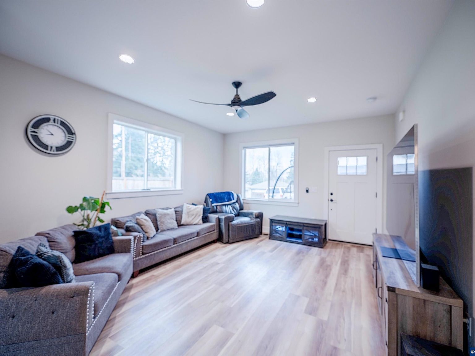 474 Browning Ave SE Salem, OR 97302 - Thumbnail 5