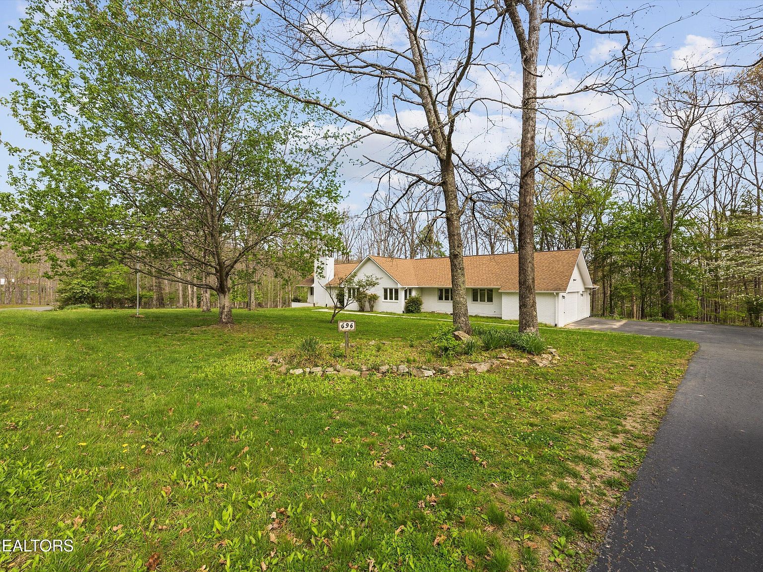 696 Laurel Cir Crossville, TN 38555 - Thumbnail 5