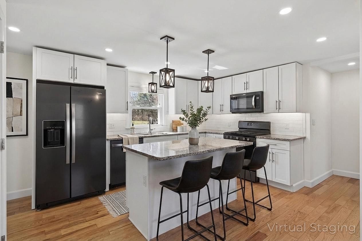 112 Tolend Rd Dover, NH 03820 - Thumbnail 5