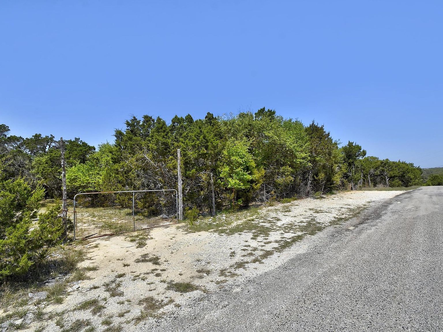 701 Plant Lady Ln Dripping Springs, TX 78620 - Thumbnail 5