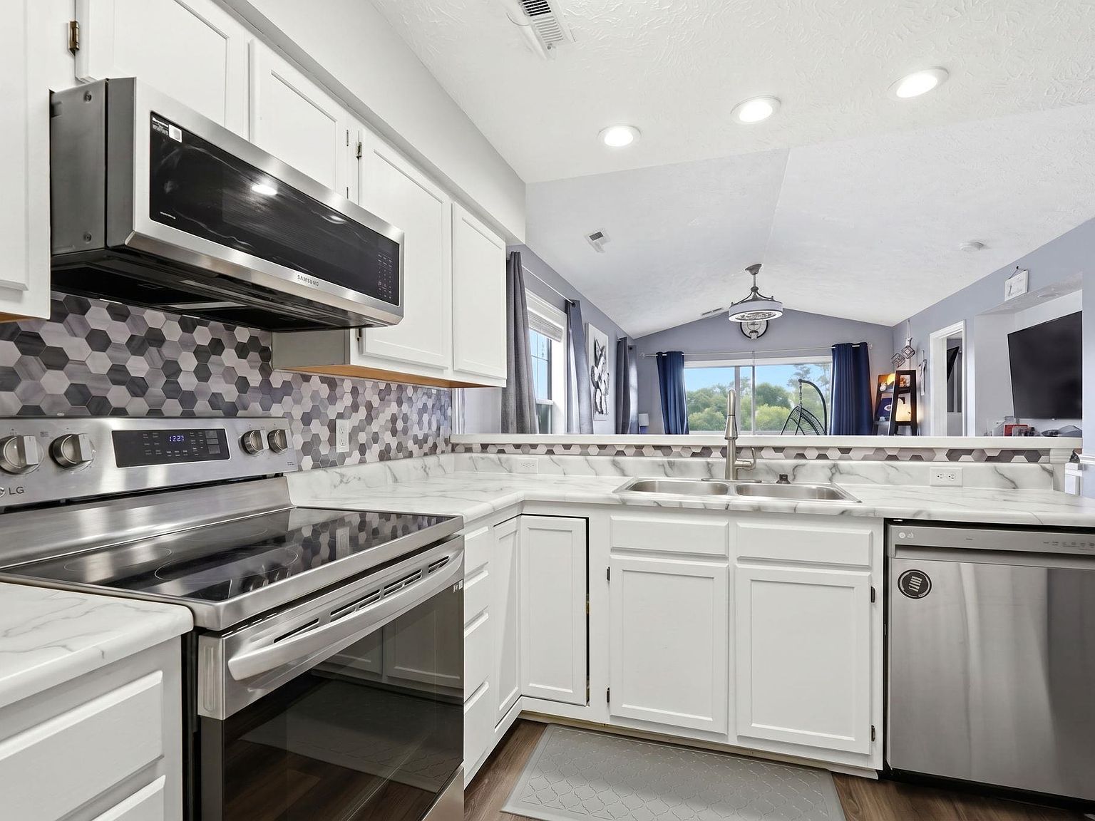 565 White River Dr Unit 10G Myrtle Beach, SC 29579 - Thumbnail 5
