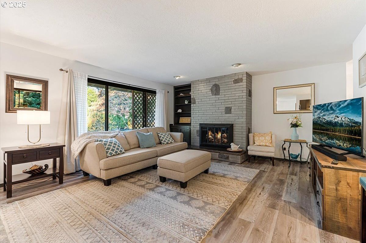 15120 SE Franklin St Portland, OR 97236 - Thumbnail 5