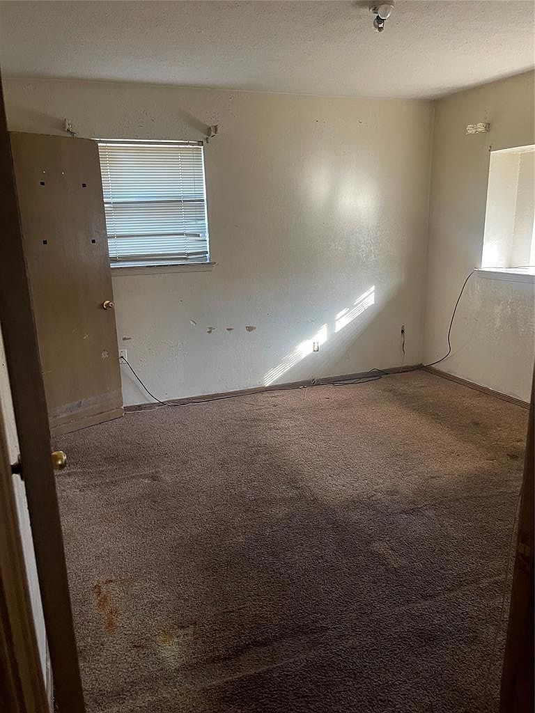 1717 NE 56th St Oklahoma City, OK 73111 - Thumbnail 5