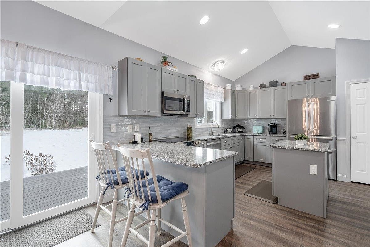 18 Memory Ln Loudon, NH 03307 - Thumbnail 5