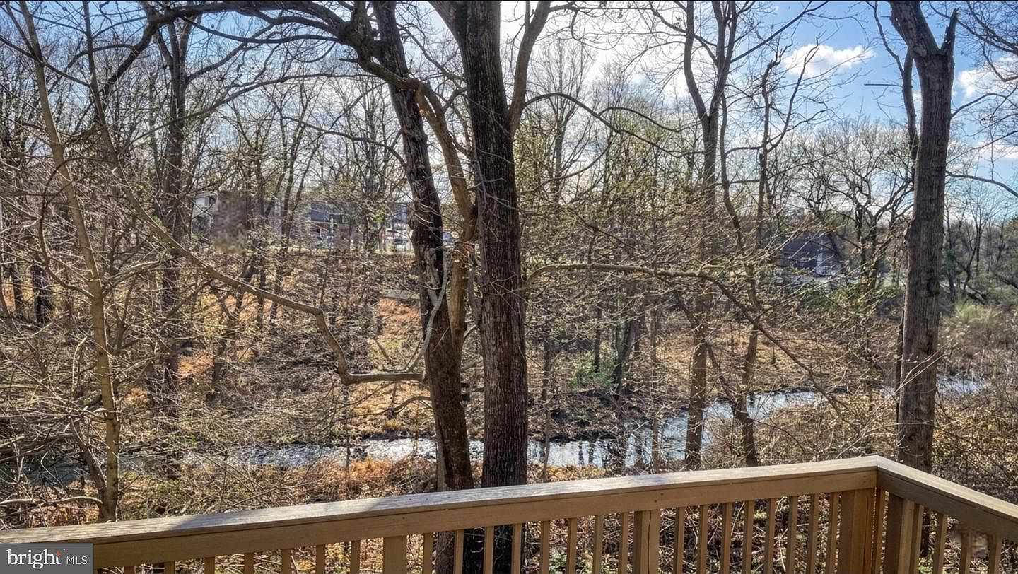 210 Twelve Oaks Dr Gaithersburg, MD 20878 - Thumbnail 5