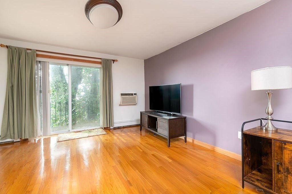 39 Cary Ave APT 14 Chelsea, MA 02150 - Thumbnail 5