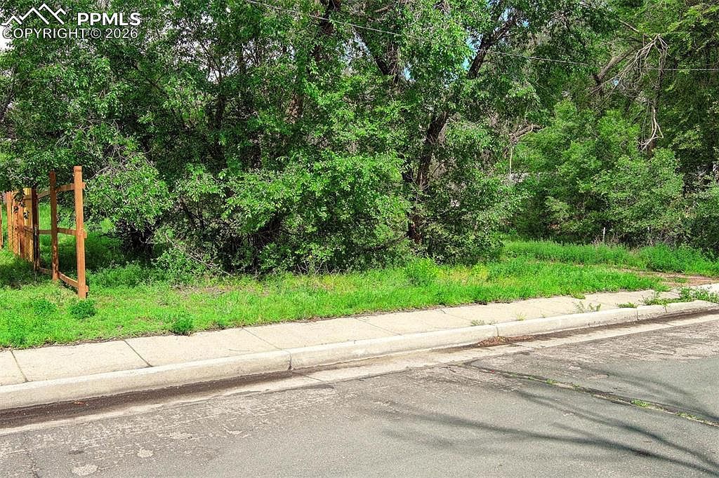 508 Sunset Rd Colorado Springs, CO 80909 - Thumbnail 5