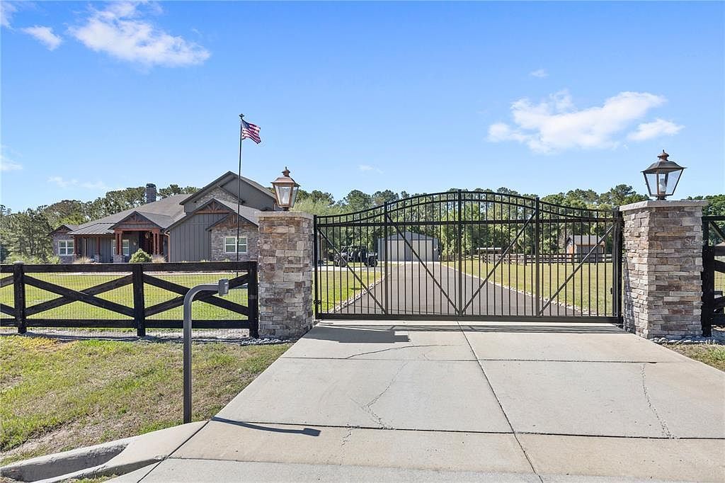 22250 Deer Park Ave Eustis, FL 32736 - Thumbnail 5
