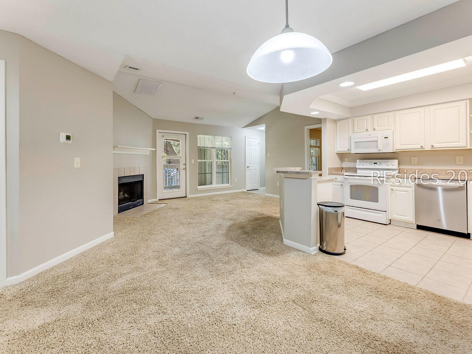 380 Marshland Rd APT B21 Hilton Head Island, SC 29926 - Thumbnail 5