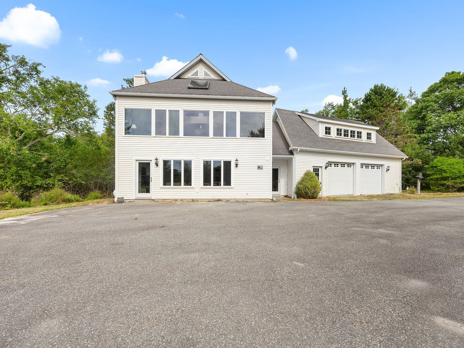 563 Newbury Neck Rd Surry, ME 04684 - Thumbnail 5