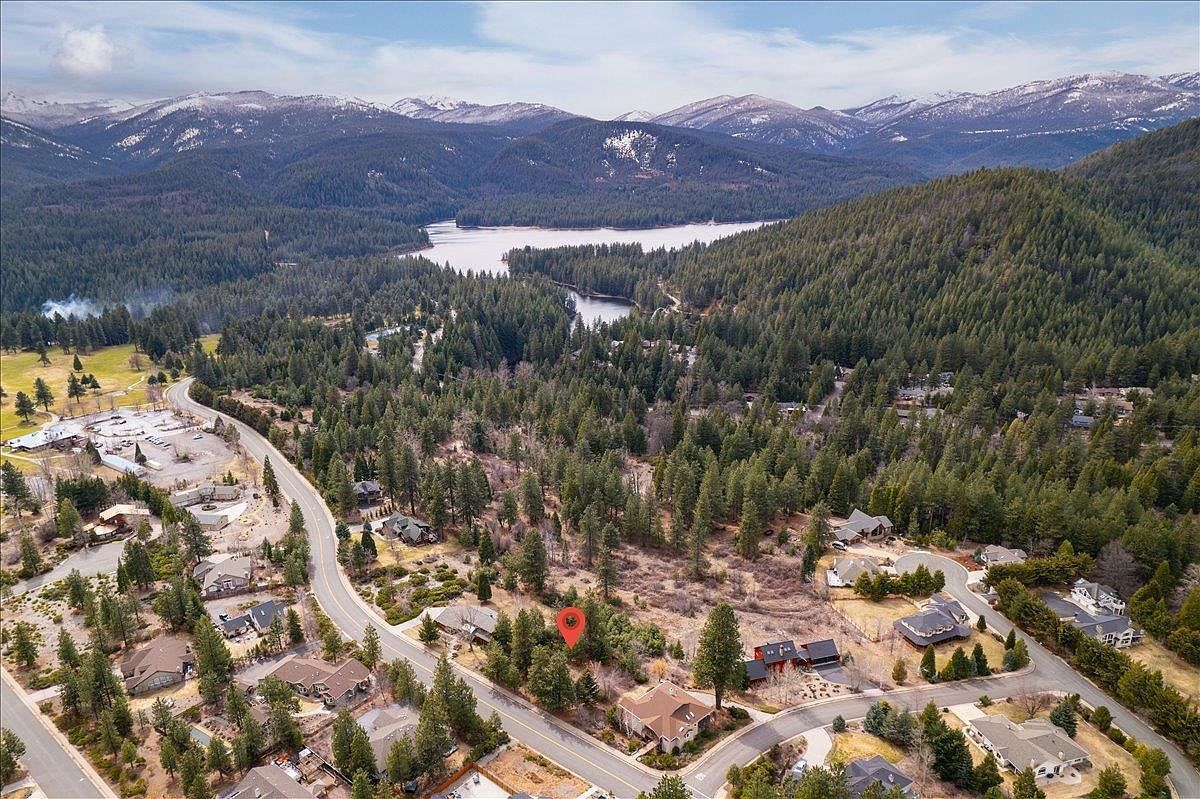Siskiyou Lake Blvd Unit 2 Mount Shasta, CA 96067 - Thumbnail 5