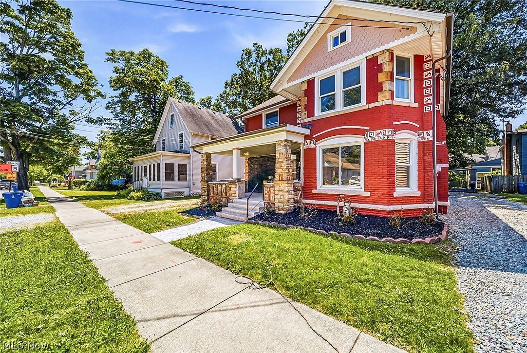470 S Saint Clair St Painesville, OH 44077 - Thumbnail 5